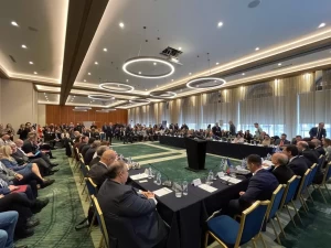 2c21f92c-7a00-478a-a658-fe501ba32cae