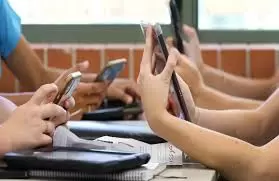 Ψηφιακό «Τείχος» για τους Ανήλικους: Στα Σκαριά η Απαγόρευση των Social Media στην Ελλάδα