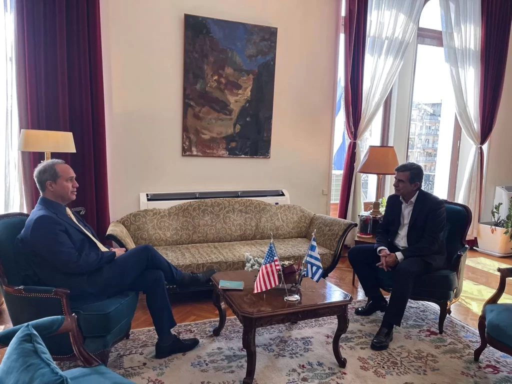 a2706033-a800-45dd-a897-db256c73683b-2