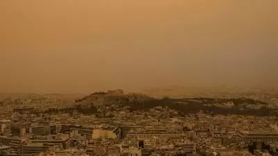 Αφρικανική σκόνη με... βοριά