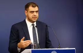 ΠΑΥΛΟΣ ΜΑΡΙΝΑΚΗΣ: «ΔΕΝ ΥΠΟΔΥΟΜΑΙ ΡΟΛΟ