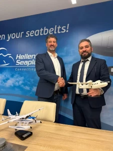 synantisi-noemi-hellenic-seaplanes