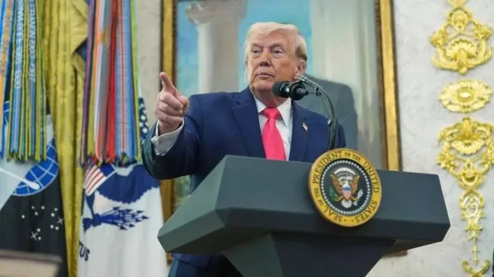 Τραμπ προς Ιράν: «Ή τηρείτε τη συμφωνία