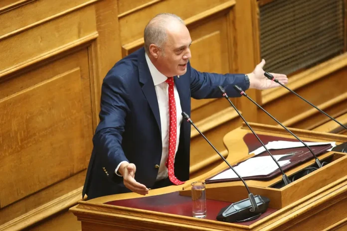 Κυριάκος Βελόπουλος: «Πυρά»