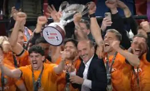 ΟΦΗ – Ο ΒΑΣΙΛΙΑΣ ΤΗΣ ΚΡΗΤΗΣ