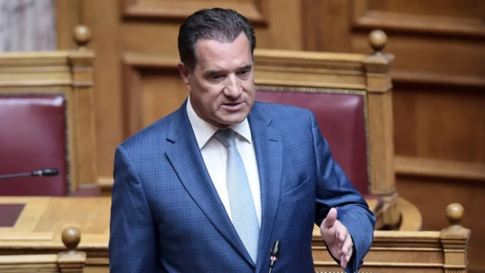 «Πόλεμος» Γεωργιάδη – ΠΑΣΟΚ για τη θητεία