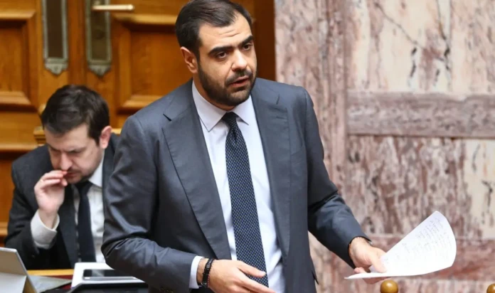 Πολιτική Αντεπίθεση Μαρινάκη