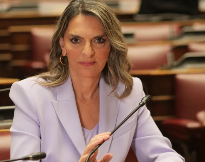 Πέτη Πέρκα: Δεν υπάρχει μέρα χωρίς σκάνδαλο