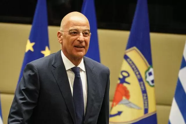 Στο Κατάρ ο Νίκος Δένδιας: