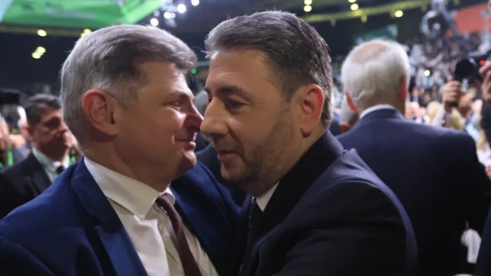 Προς τη Χαριλάου Τρικούπη ο Νικόλας Φαραντούρης