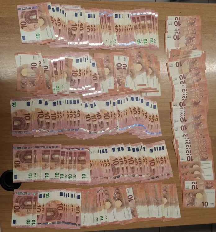 Συνελήφθησαν 3 άτομα