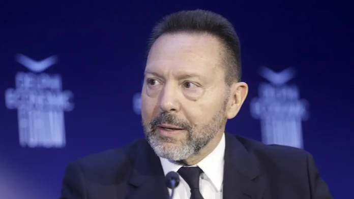 Ανανέωση θητείας Γιάννη Στουρνάρα